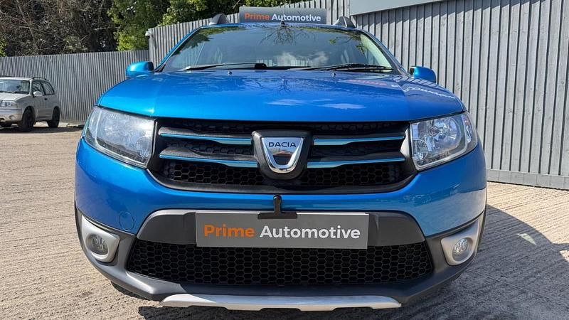 Used Dacia Sandero Lauréate 2015 Blue Hatchback