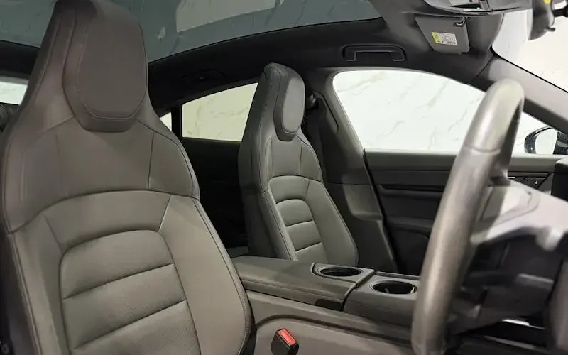 Used Porsche Taycan 350 kW (476 HP) 2023 Sedan