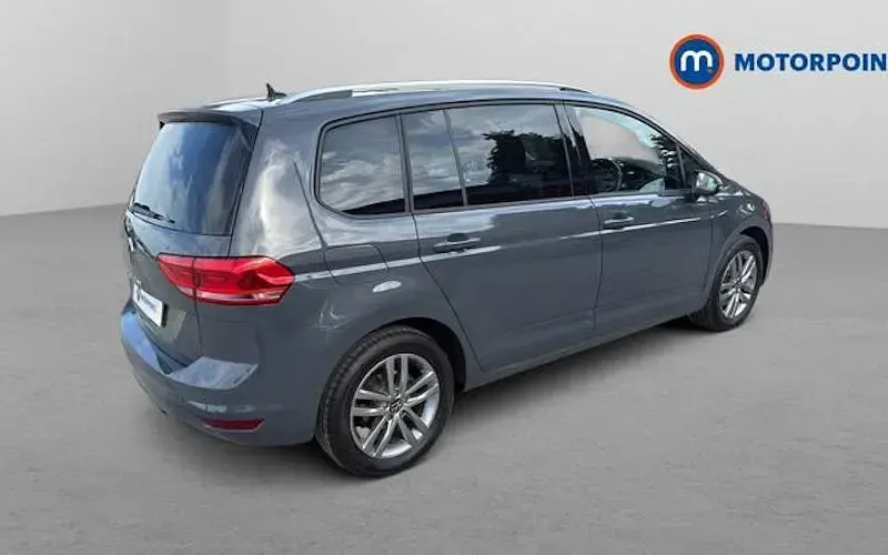 Used VW Touran Match 150 HP (110 kW) 2025 Grey MPV