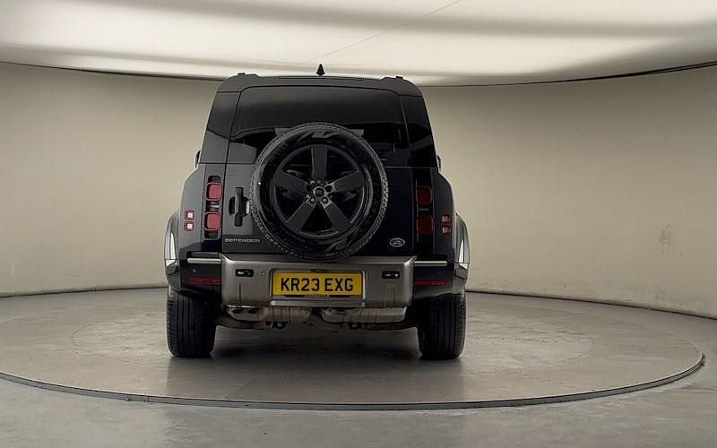 Used Land Rover Defender HSE Dynamic 249 HP (183 kW) 2025 SUV