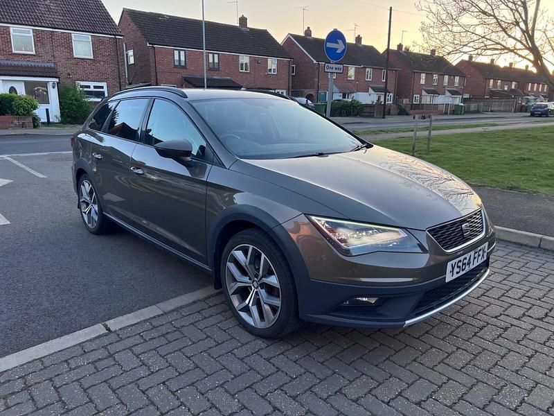 Used Seat Leon SE Technology 150 HP (110 kW) 2014 Brown Estate