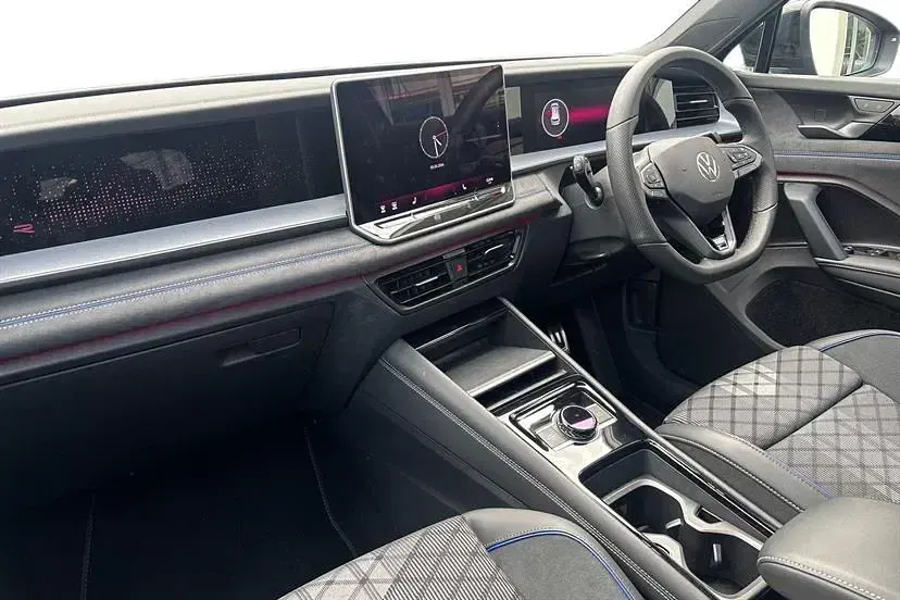 Neu VW Tayron R-line 150 PS (110 kW) 2026 Schwarz SUV