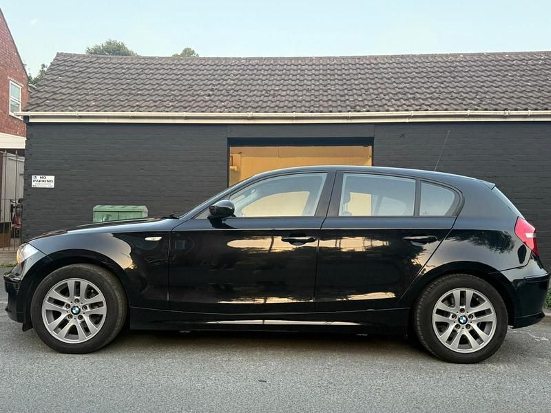Used BMW 118 Luxury Line 141 HP (103 kW) 2008 Black Hatchback