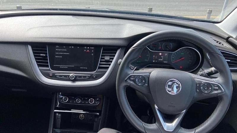 Black Used 2021 Vauxhall Grandland X Business Edition SUV | £16,203 (Fair price) - Image 1/4