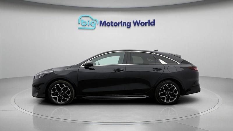 Used Kia ProCeed GT-Line 158 HP (116 kW) 2022 Black Estate
