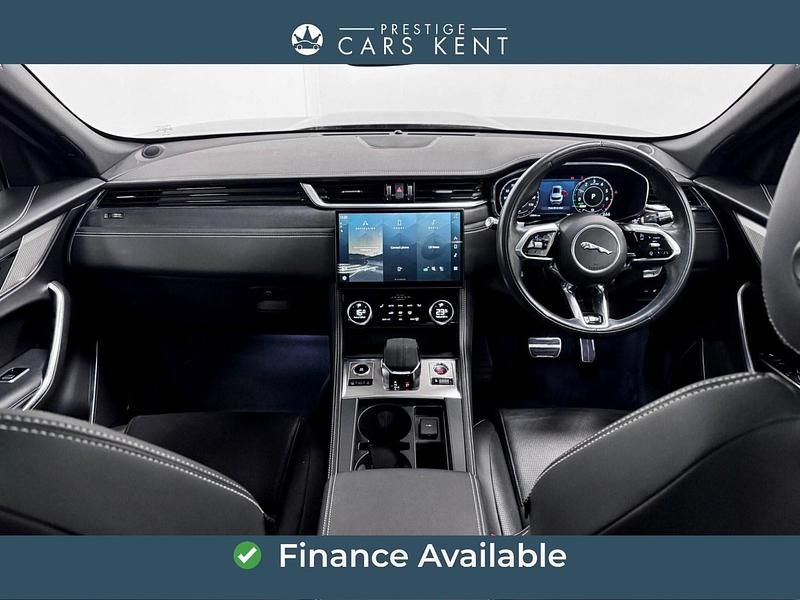 Begagnad Jaguar F-Pace R-Dynamic 404 HK (297 kW) 2022 Grå SUV