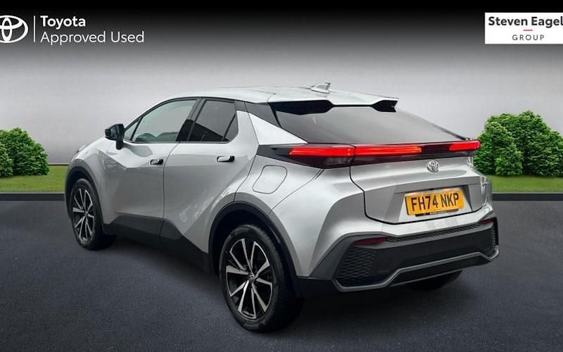 Used Toyota C-HR Design 140 HP (102 kW) 2026 SUV