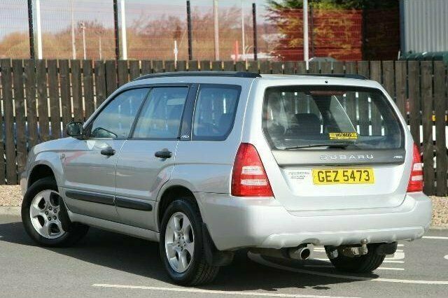 Begagnad Subaru Forester 2006 SUV