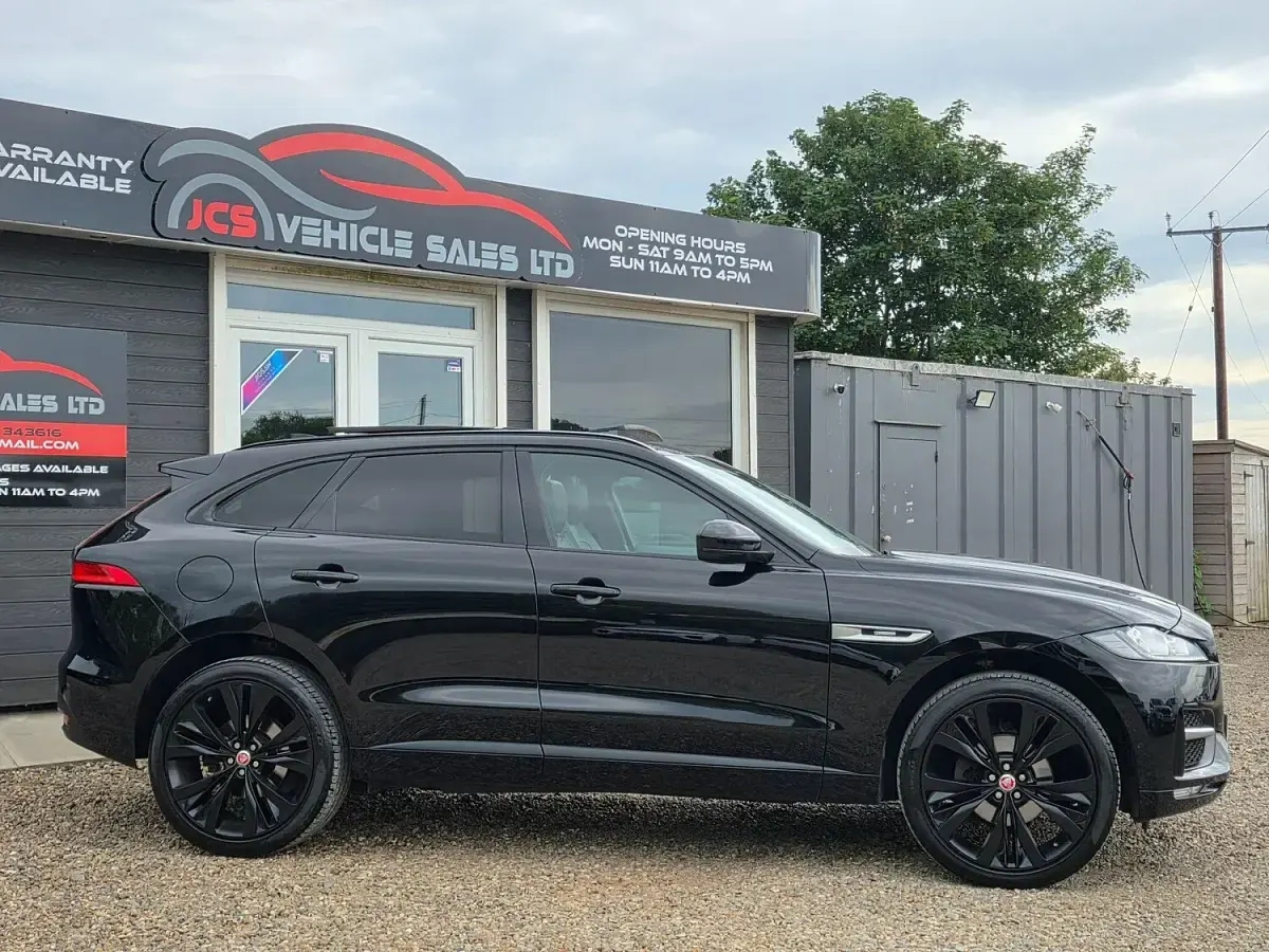 Used Jaguar F-Pace R-Sport 180 HP (132 kW) 2019 Black SUV