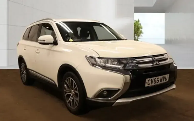 Used Mitsubishi Outlander 150 HP (110 kW) 2016 SUV