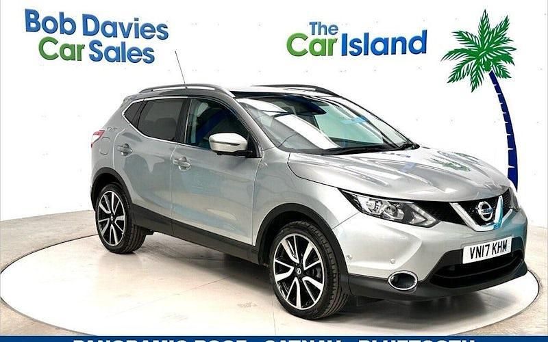 Silver Used 2017 Nissan Qashqai S SUV | £9,995 (Good price) - Image 1/4
