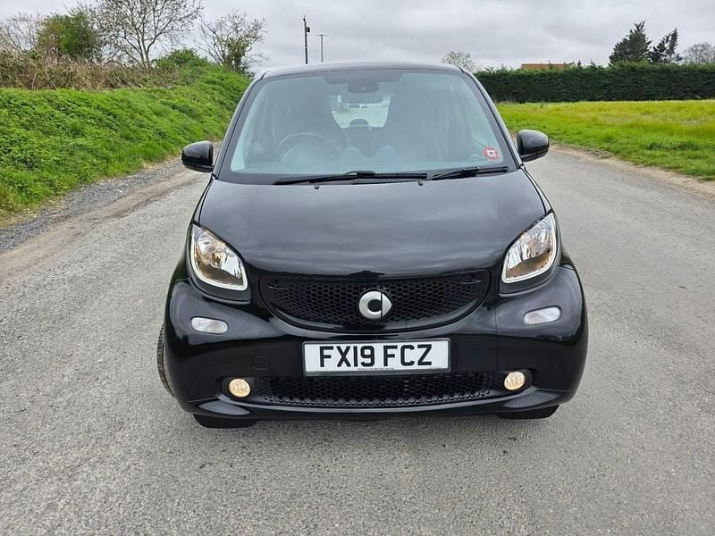 Used Smart ForTwo Coupé Premium 90 HP (66 kW) 2019 Black Coupe