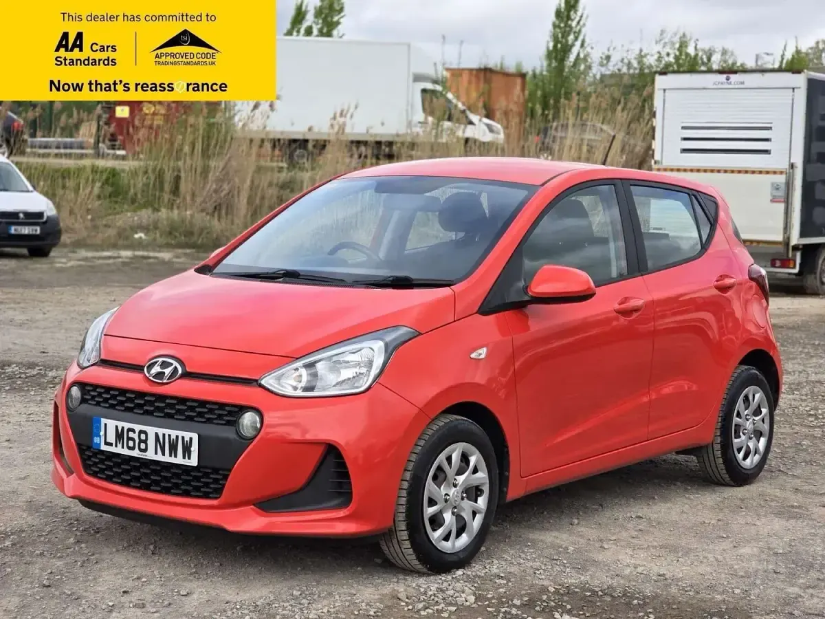 Used Hyundai i10 SE 87 HP (63 kW) 2018 Red Hatchback