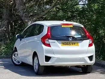 Used Honda Jazz SE 102 HP (75 kW) 2016 White Hatchback