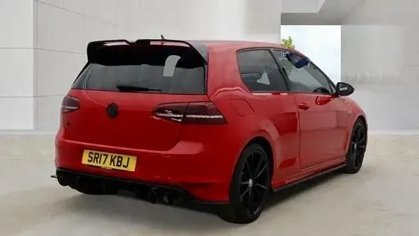 Used VW Golf VII R 2017 Red Hatchback