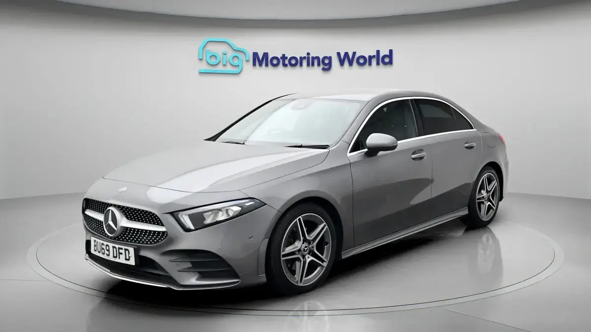 Usado Mercedes A180 Executive 114 HP (83 kW) 2019 Sedan