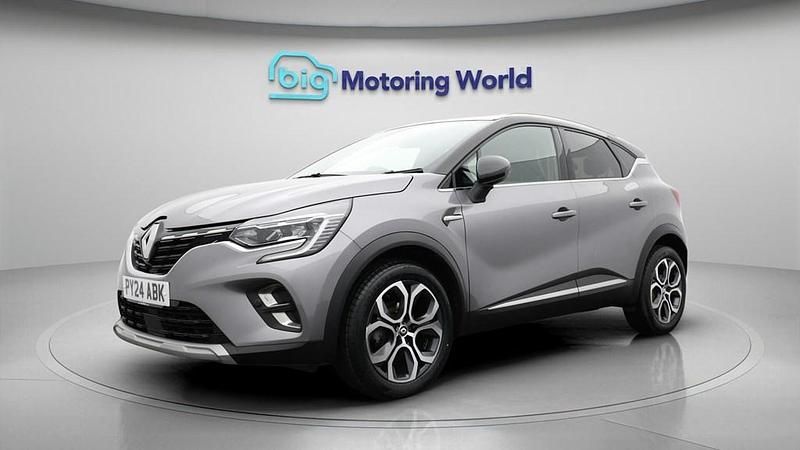 Second-hand Renault Captur Techno 90 CP (66 kW) 2024 Gri SUV