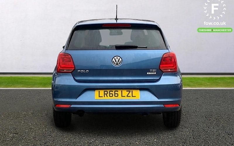 Used VW Polo Match 90 HP (66 kW) 2016 Blue Hatchback