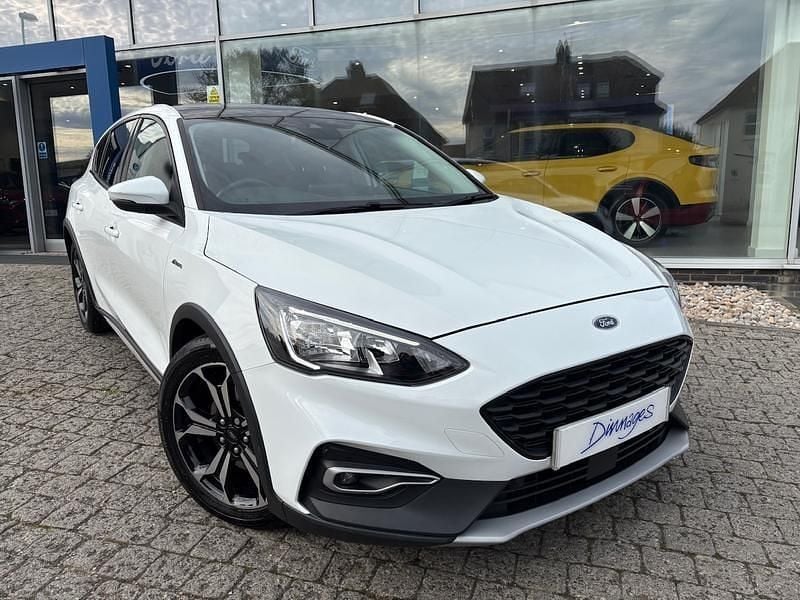 Frozen white Used 2020 Ford Focus Active X Hatchback | £11,500 (Fair price) - Image 1/4
