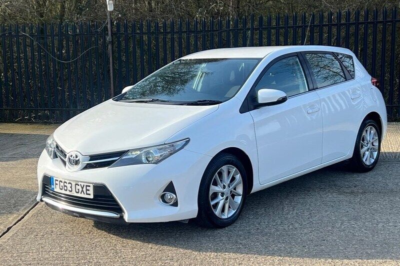 Used 2013 Toyota Auris | £4,495 (Fair price) - Image 1/1