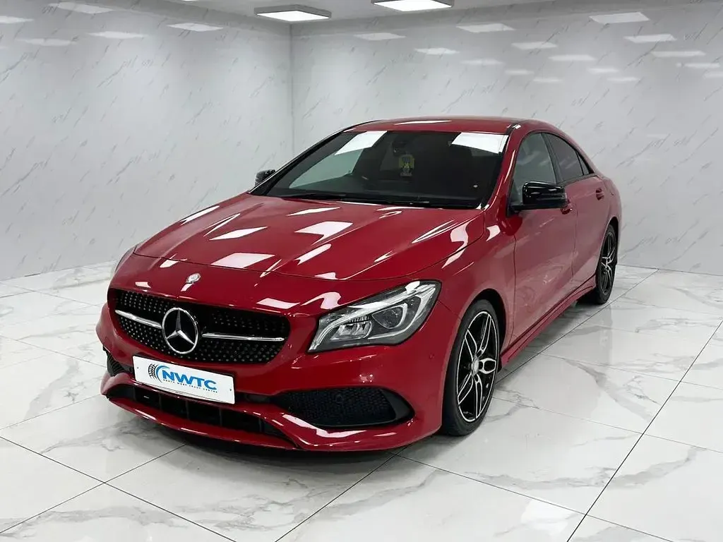 Begagnad Mercedes CLA180 AMG line 122 HK (89 kW) 2017 Röd Sedan