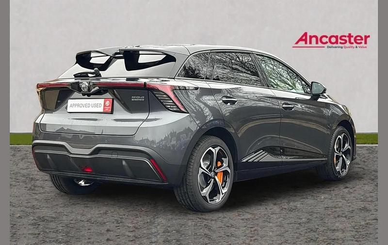 New MG MG4 EV 319 kW (435 HP) 2026 Camden grey Hatchback