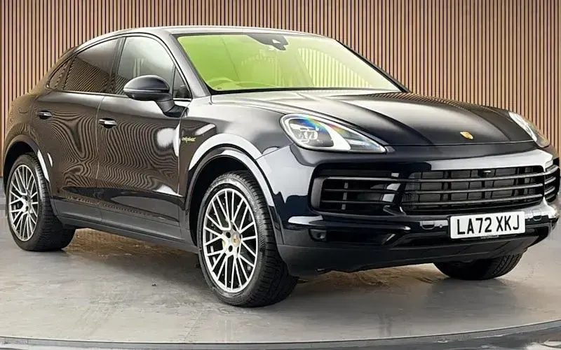 Used Porsche Cayenne Platinum Edition 462 HP (339 kW) 2022 SUV