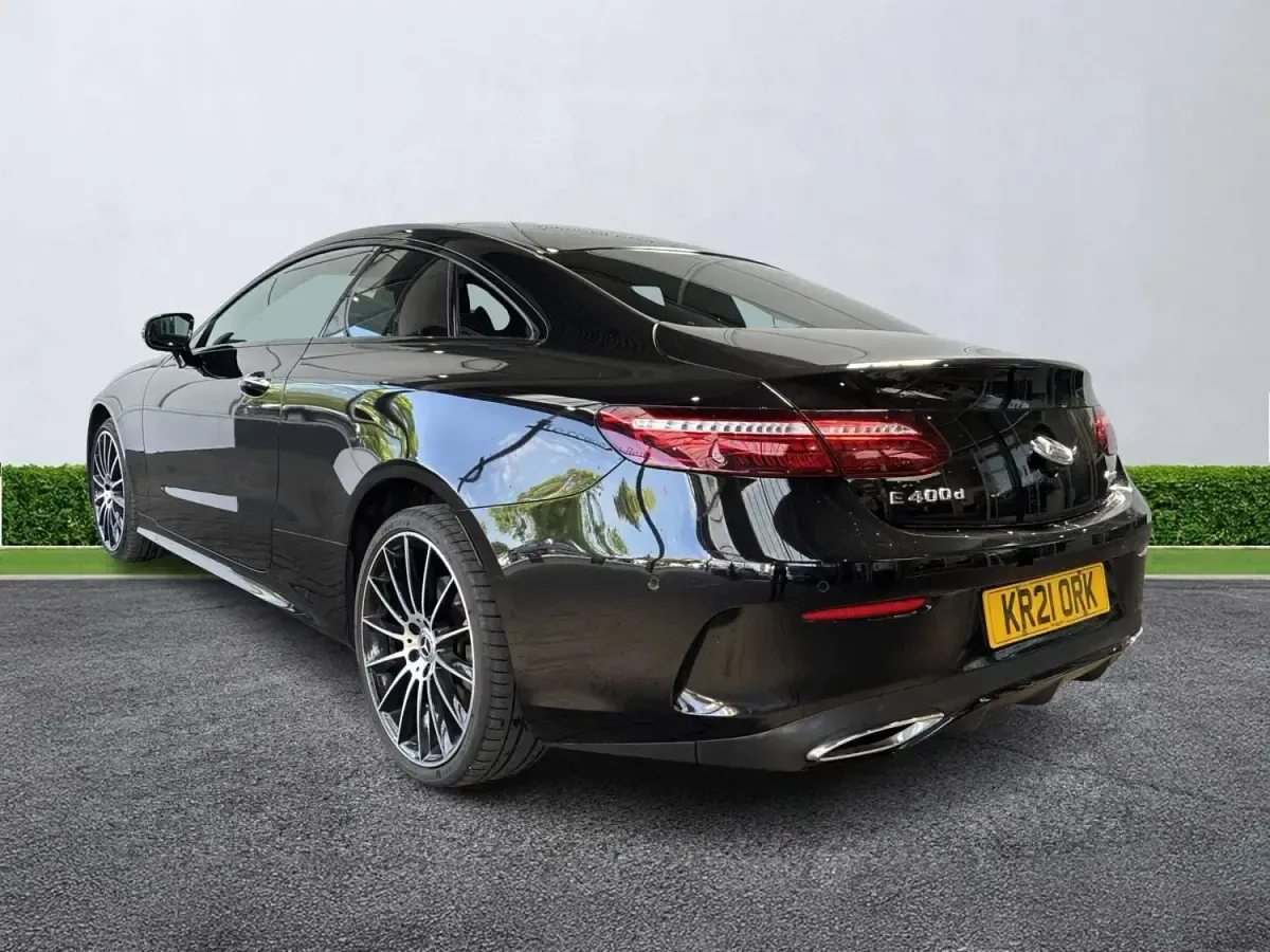 Usado Mercedes E400 AMG line 2021 Preto Coupé