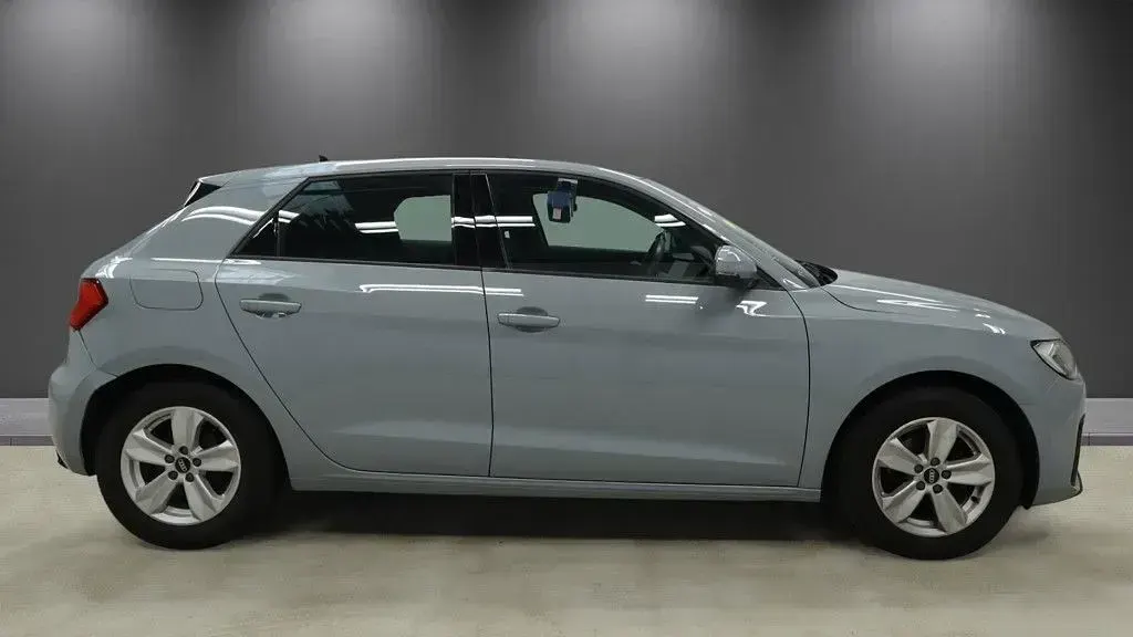 Used Audi A1 Sportback Comfort 95 HP (69 kW) 2022 Grey Hatchback