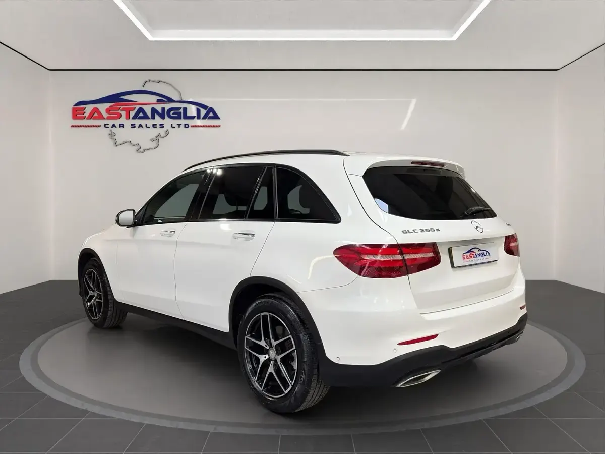 Used Mercedes GLC250 AMG Line Premium 204 HP (150 kW) 2016 White SUV
