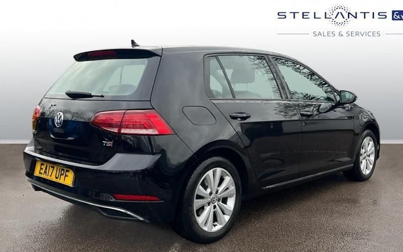 Used VW Golf VII SE 125 HP (91 kW) 2017 Black Hatchback