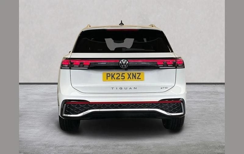 Used VW Tiguan R-line 148 HP (108 kW) 2025 White SUV