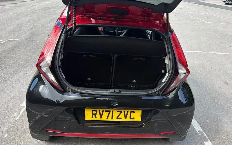 Used Toyota Aygo X-clusiv 72 HP (52 kW) 2021 Black Hatchback