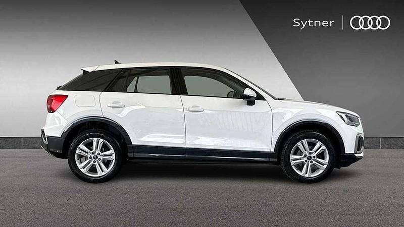 Begagnad Audi Q2 Sport 147 HK (108 kW) 2024 Vit SUV