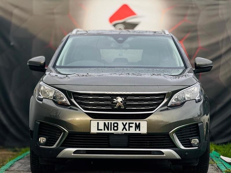 Used Peugeot 5008 Allure 120 HP (88 kW) 2018 Grey Hatchback