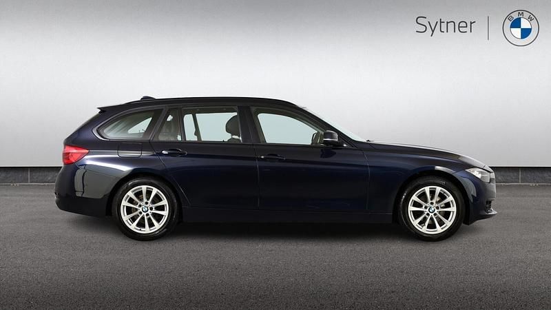 Used BMW 320 Comfort Edition 181 HP (133 kW) 2017 Blue Estate