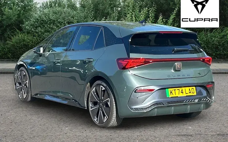 Used Cupra Born e-Boost 239 kW (326 HP) 2025 Green Hatchback