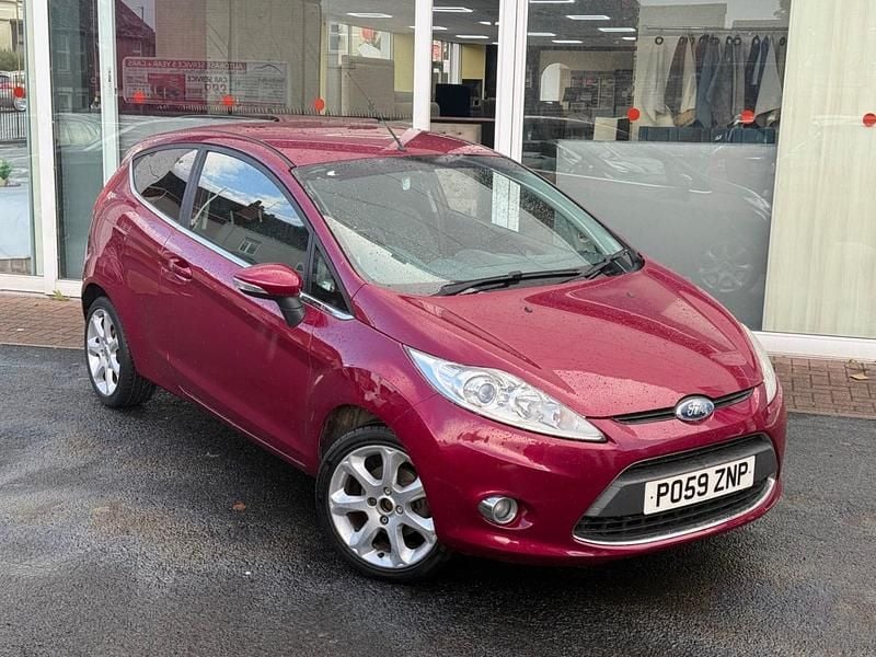 Red Used 2009 Ford Fiesta Zetec Hatchback | £1,650 (Super price) - Image 1/4