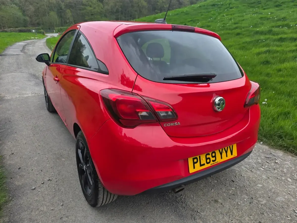 Second-hand Vauxhall Corsa 2019 Roșu Hatchback