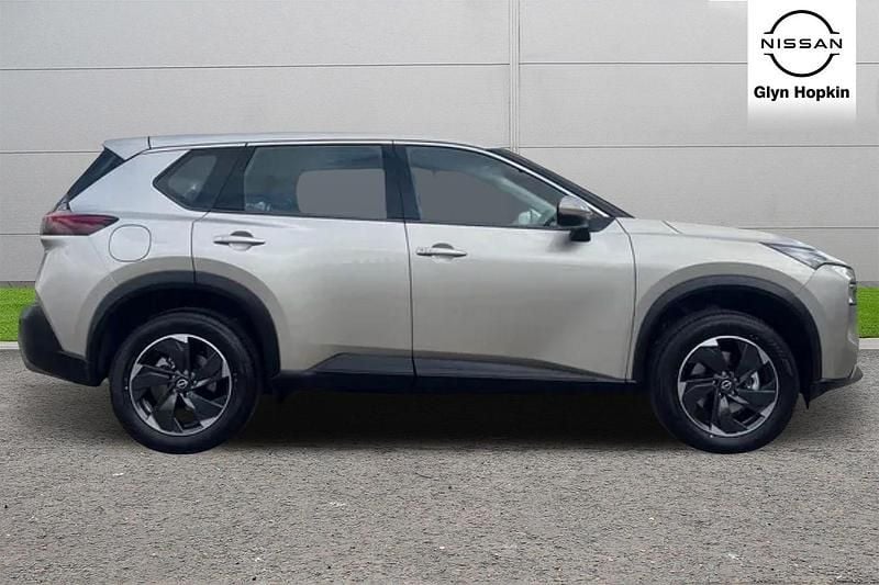 New Nissan X-Trail Acenta Premium 163 HP (119 kW) 2025 Silver SUV