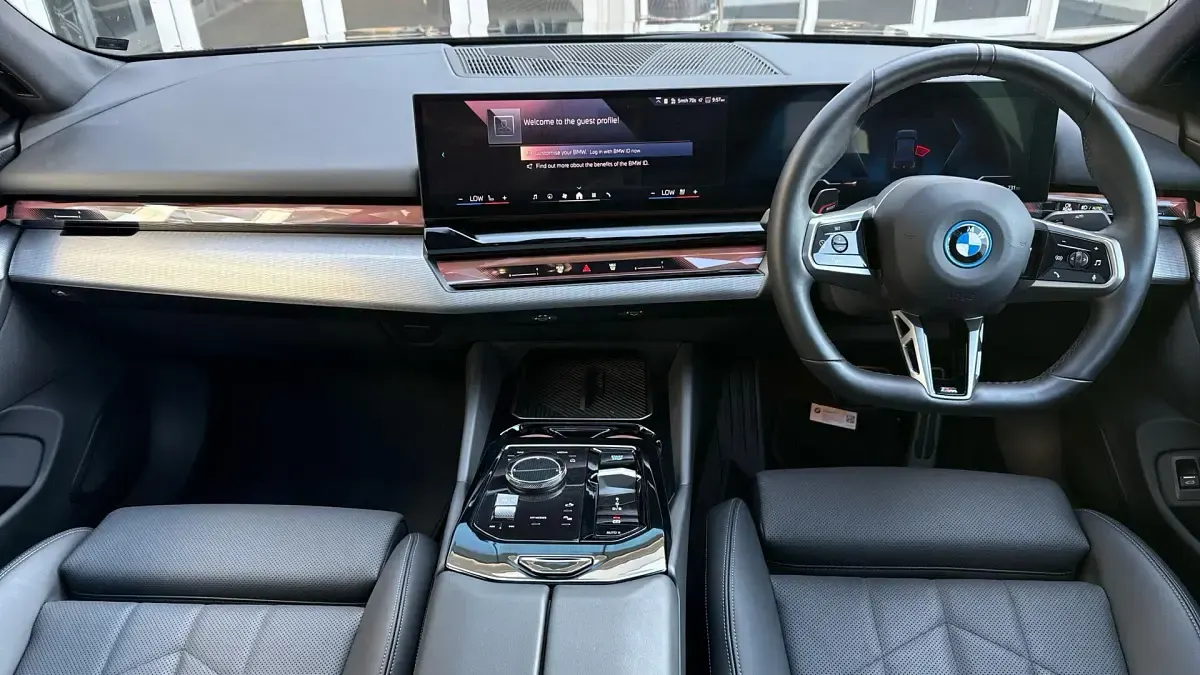 Used BMW i5 M Sport 246 kW (335 HP) 2025 Black Sedan