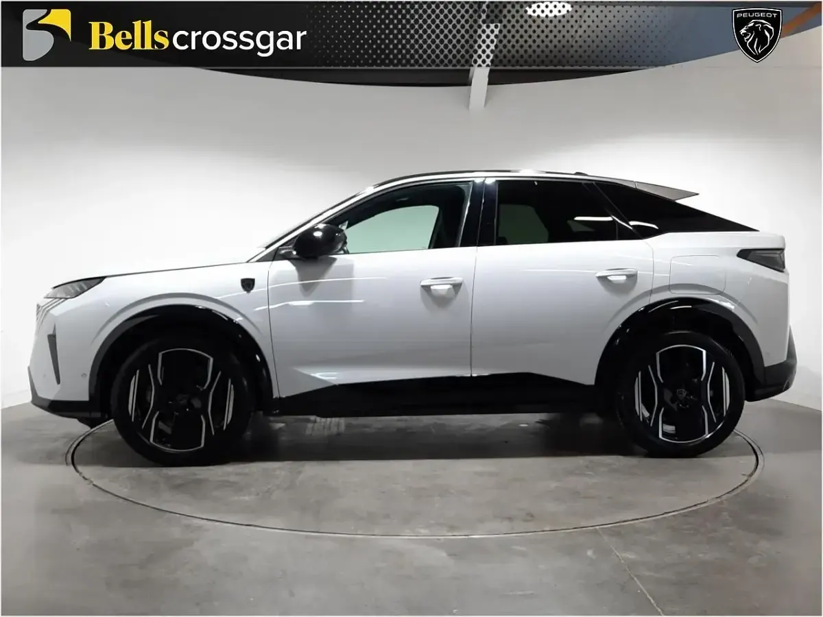 Used Peugeot e-3008 GT 152 kW (207 HP) 2024 White SUV