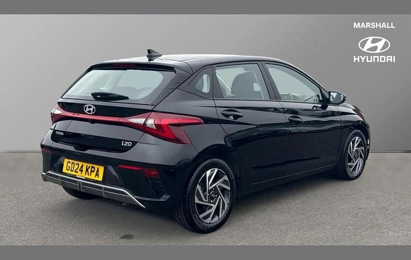 Używany Hyundai i20 Advanced 100 KM (73 kW) 2024 Czarny Hatchback