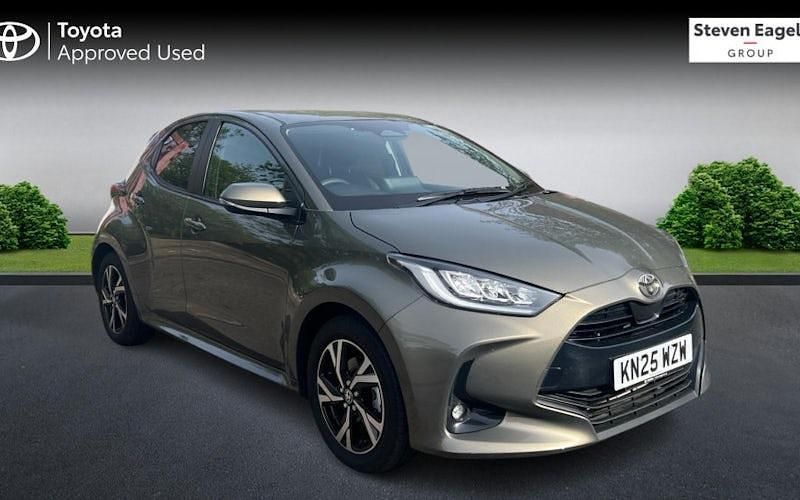 Used Toyota Yaris Hybrid Design 116 HP (85 kW) 2026 Hatchback