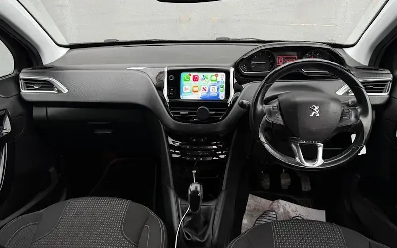 Used Peugeot 208 82 HP (60 kW) 2019 Hatchback