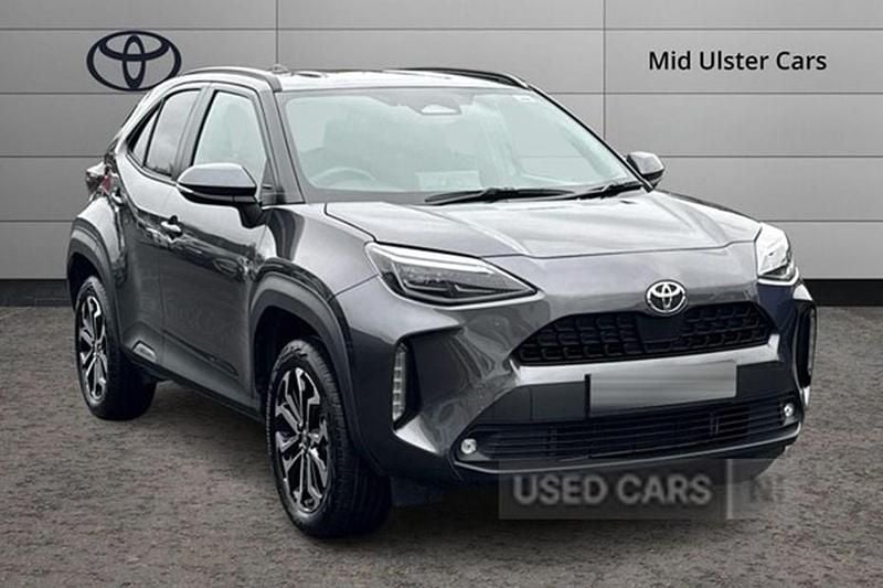 Used Toyota Yaris Hybrid Design 2025 SUV