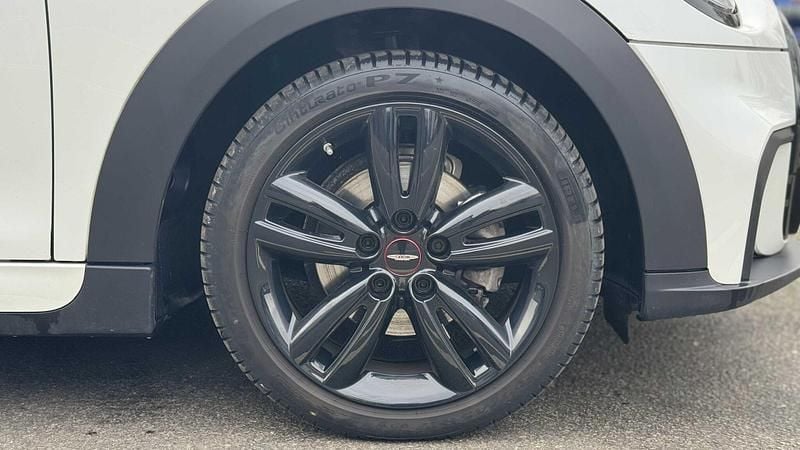 Used Mini Cooper Hatch 134 HP (98 kW) 2024 White Hatchback