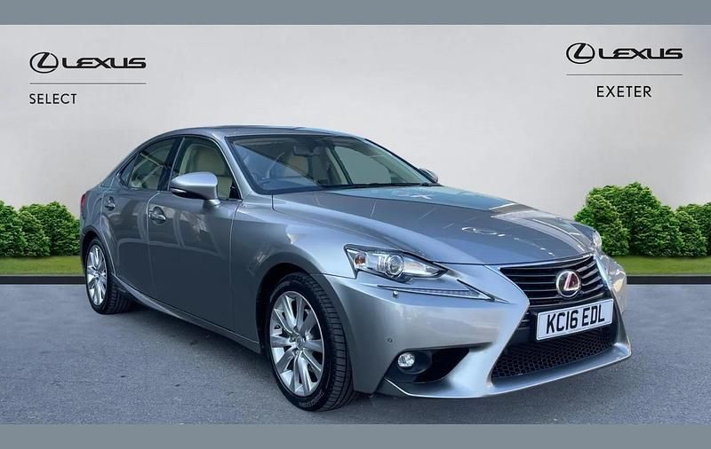Used Lexus IS300h 223 HP (164 kW) 2016 Sonic titanium Sedan