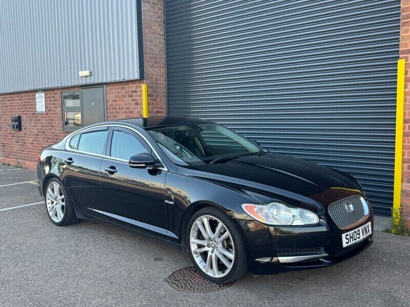 Black Used 2009 Jaguar XF Luxury Sedan | £2,895 (Fair price) - Image 1/4