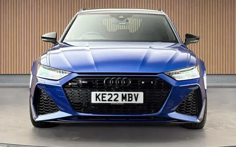Used Audi RS6 Comfort 600 HP (441 kW) 2022 Individual paint finish, audi exclusive Estate